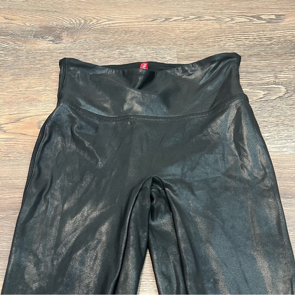 Women's Spanx Faux Leather Shiny Leggings High Waisted Stretch Size Small - Picture 3 of 11